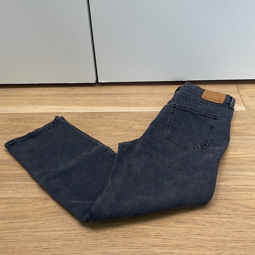 Black crop straight leg jean